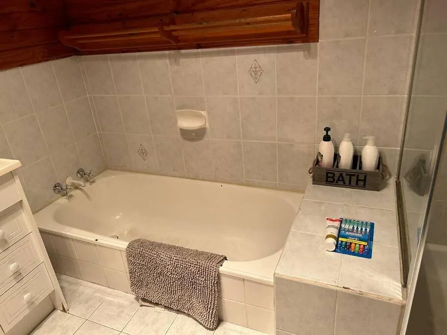 Family 3-Bedroom Everton Hills Apartment Brisbane