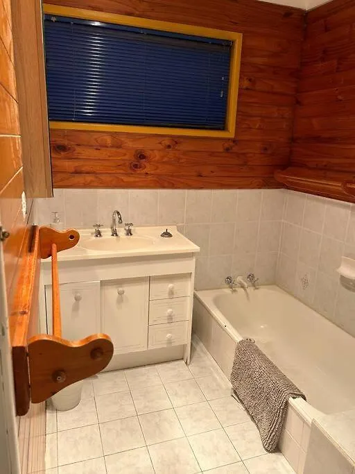 Family 3-Bedroom Everton Hills Apartment Brisbane Australia