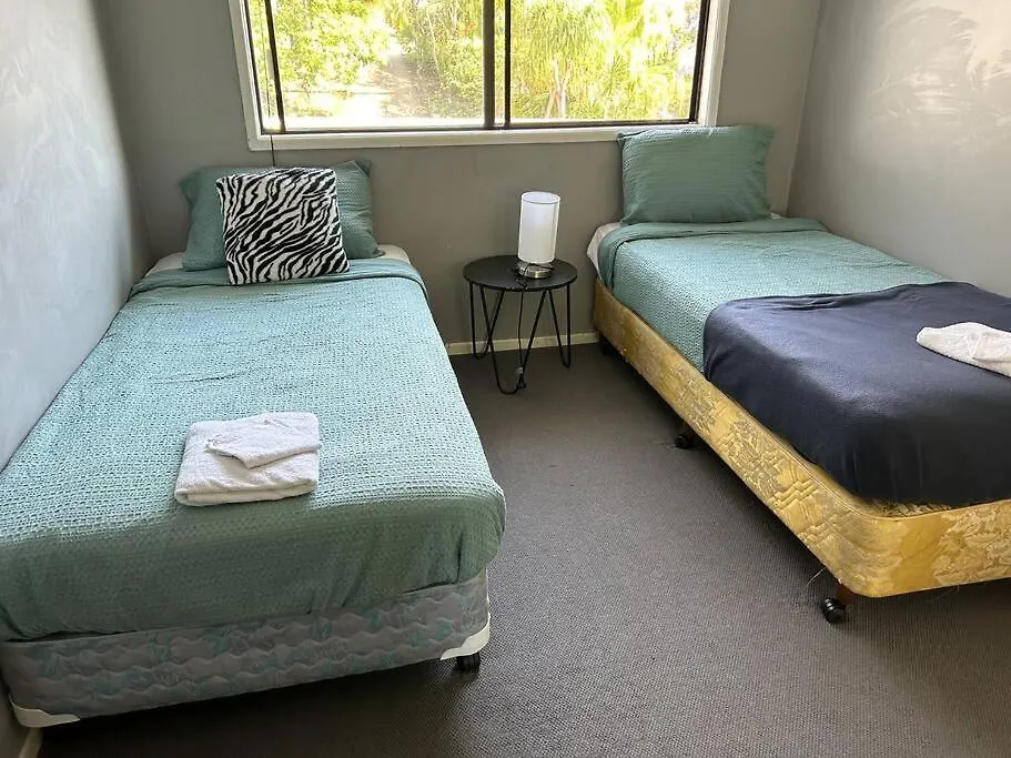 Family 3-Bedroom Everton Hills Apartment Brisbane 0*,