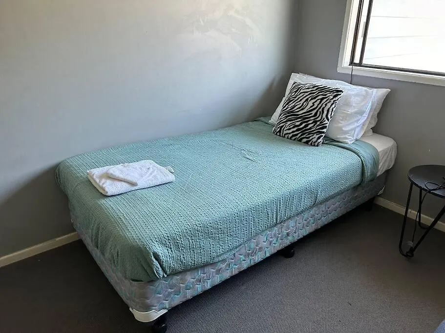 Family 3-Bedroom Everton Hills Apartment Brisbane