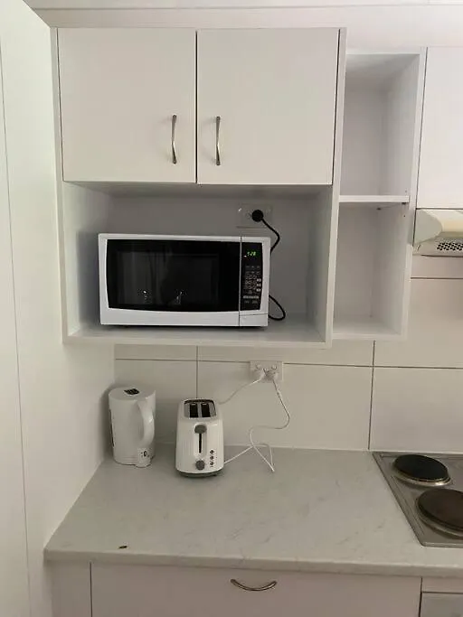 Family 3-Bedroom Everton Hills Apartment Brisbane