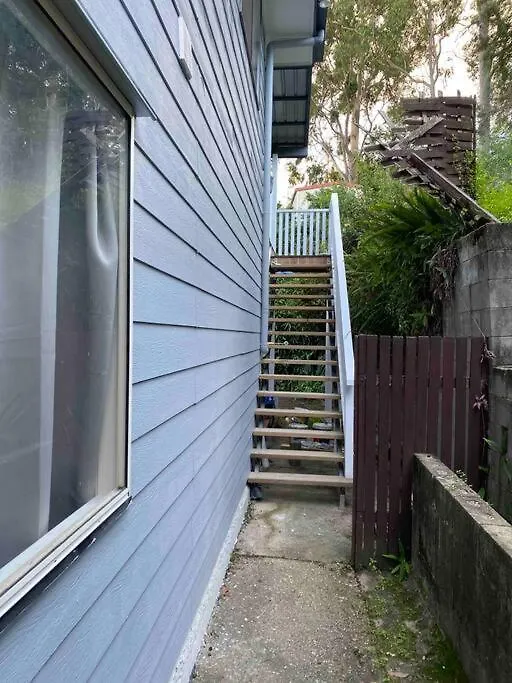 Family 3-Bedroom Everton Hills Apartment Brisbane
