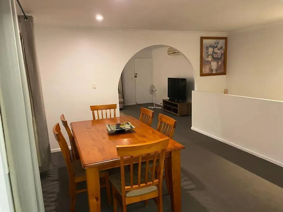 Family 3-Bedroom Everton Hills Apartment Brisbane